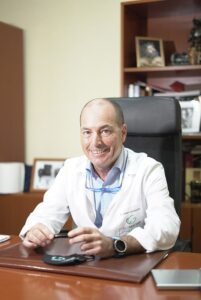 DR. Cesar Leal Graciani
